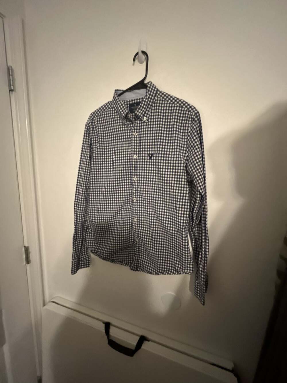 American Eagle Outfitters Classic Fit Gingham Button Down Shirt Size M
